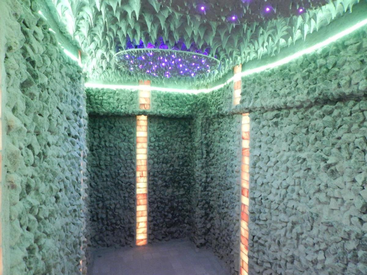 Hotel Traian Caciulata Călimăneşti Dış mekan fotoğraf